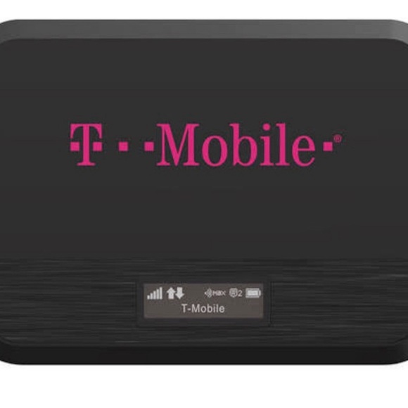 T-Mobile Franklin T9 Mobile Hotspot 4G LTE Wireless WiFi NIB w/battery & charger - Picture 5 of 5